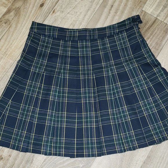 Forever 21 Navy Pleated Plaid/Tartan Skirt/Kilt